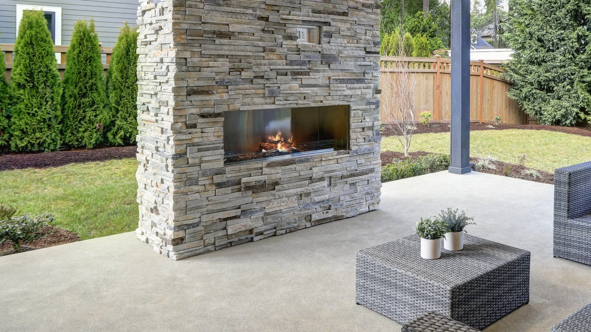 How Much Will an Outdoor Fireplace Cost?