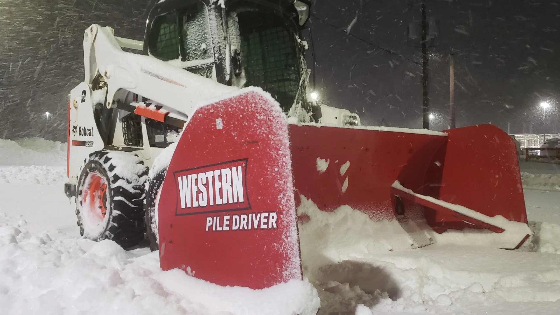 Per Push Vs Contract - Which To Choose For Commercial Snow Removal?