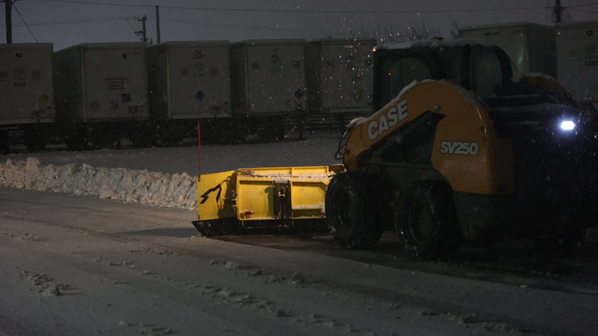 Look For These Green Flags Before Hiring A Commercial Snow Removal Company